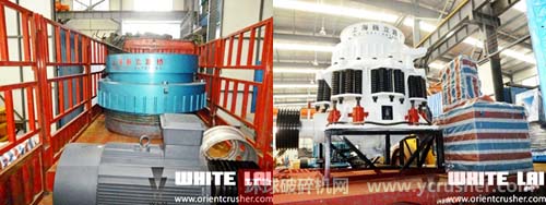 上海巍立路橋發往福建的兩臺圓錐破碎機設備