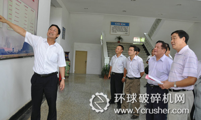 席總介紹公司近幾年公司生產經營及納稅情況