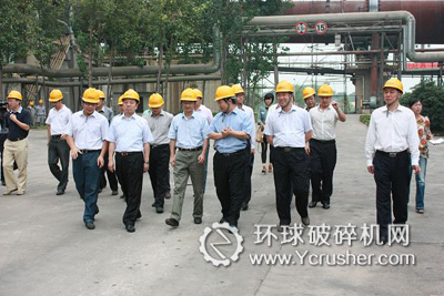 督查組一行到生產(chǎn)現(xiàn)場考察