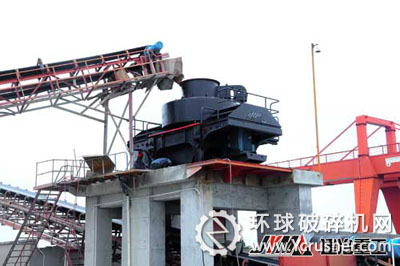 建冶員工正在做開機(jī)前的最后準(zhǔn)備