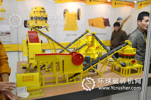 魯一機(jī)械展示的生產(chǎn)線模型