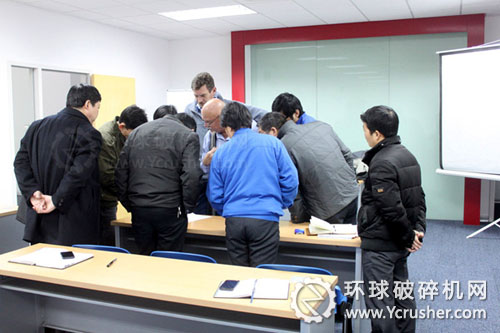 南非IMS公司Mr.walters專家組到上海山美礦機(jī)開展交流