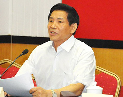 中國(guó)建筑材料聯(lián)合會(huì)會(huì)長(zhǎng)、中國(guó)水泥協(xié)會(huì)會(huì)長(zhǎng)喬龍德