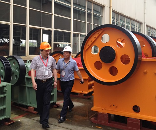 環(huán)球破碎機(jī)網(wǎng)受邀參觀上海建設(shè)路橋機(jī)械設(shè)備有限公司