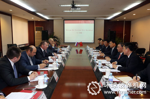 國建材集團(tuán)宋志平董事長與歐洲水泥集團(tuán)M.A. Skorokhod總裁會(huì)晤