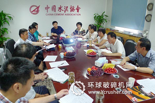 民政部社會(huì)組織評(píng)估專(zhuān)家組到中國(guó)水泥協(xié)會(huì)進(jìn)行現(xiàn)場(chǎng)審查和評(píng)估