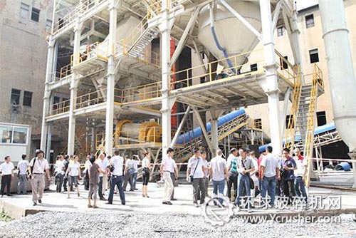 參觀V7-100運(yùn)行