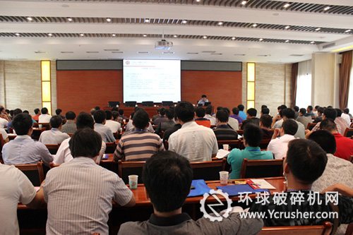 礦井提升機技術(shù)培訓(xùn)班現(xiàn)場