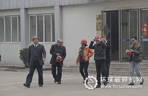 臺灣康百世朝田液壓邱董一行來訪宇航重工