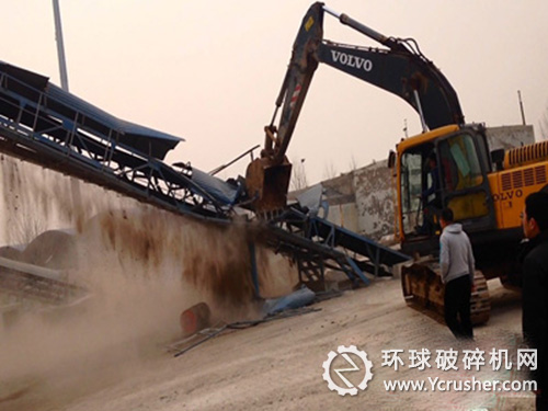 設備在野蠻拆除中遭到毀壞