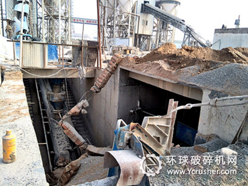 許多設備在野蠻拆除中遭到毀壞