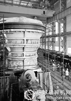 中信重工為瑞典LKAB公司研制的半移動(dòng)式破碎站成功試車