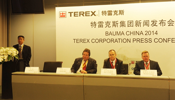 特雷克斯南方路機(jī)（泉州）移動(dòng)破碎設(shè)備有限公司銷售和市場(chǎng)總監(jiān)李映