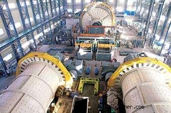 圖為亞洲最大半自磨機(jī)及國內(nèi)最大、最先進(jìn)的2臺鉬礦球磨機(jī)