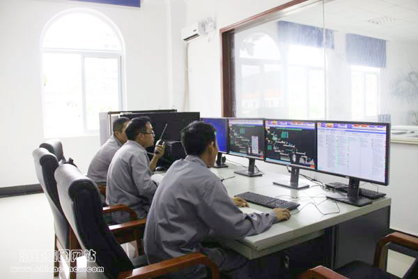 海螺西巴項(xiàng)目一期3200t/d熟料生產(chǎn)線石灰石順利下山