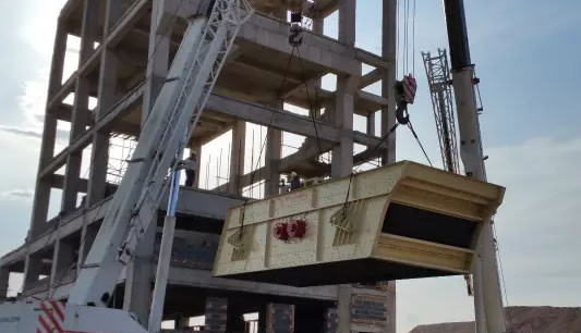 中潤(rùn)煤業(yè)地面系統(tǒng)篩分設(shè)備順利進(jìn)場(chǎng)