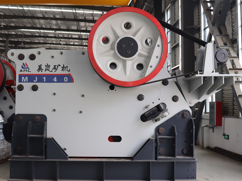MJ140顎式破碎機(jī)